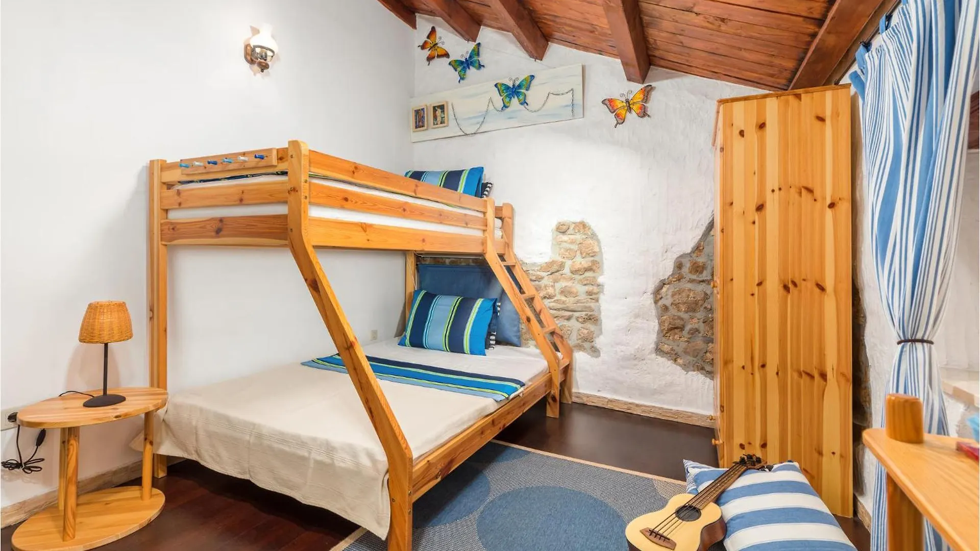 Beautiful Home In Bale With Kitchen Croatia